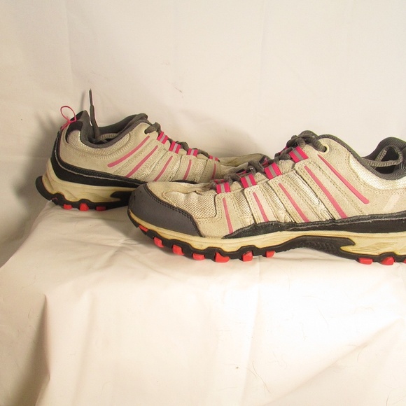 Fila Women's Gray and Pink Sneakers - Picture 5 of 6